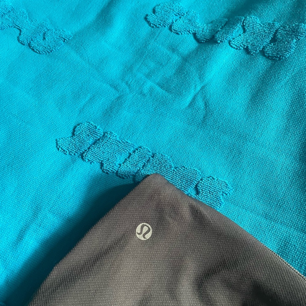 Lululemon top - Picture 4 of 4